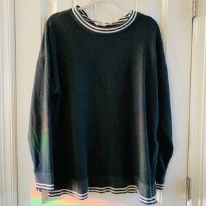 Vineyard Vines Dreamcloth Gray Split Hem Oversized Tunic Sweatshirt | Medium